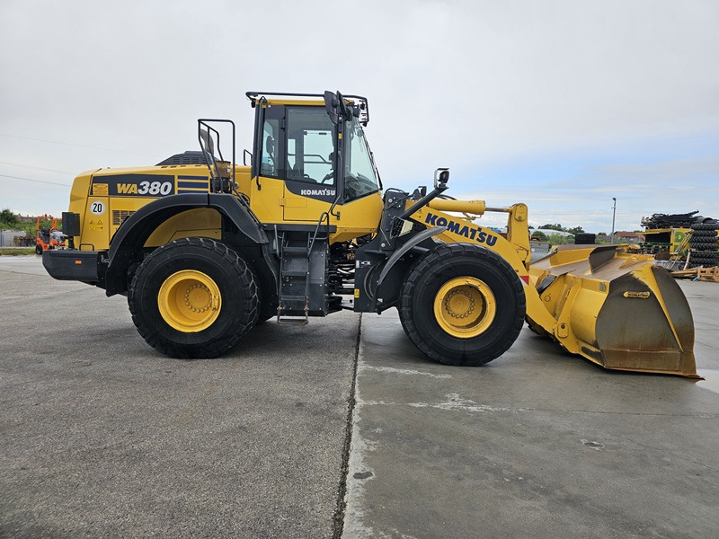 KOMATSU WA380-8 - 휠 로더 : 사진 4 KOMATSU WA380-8 - 휠 로더 : 사진 4