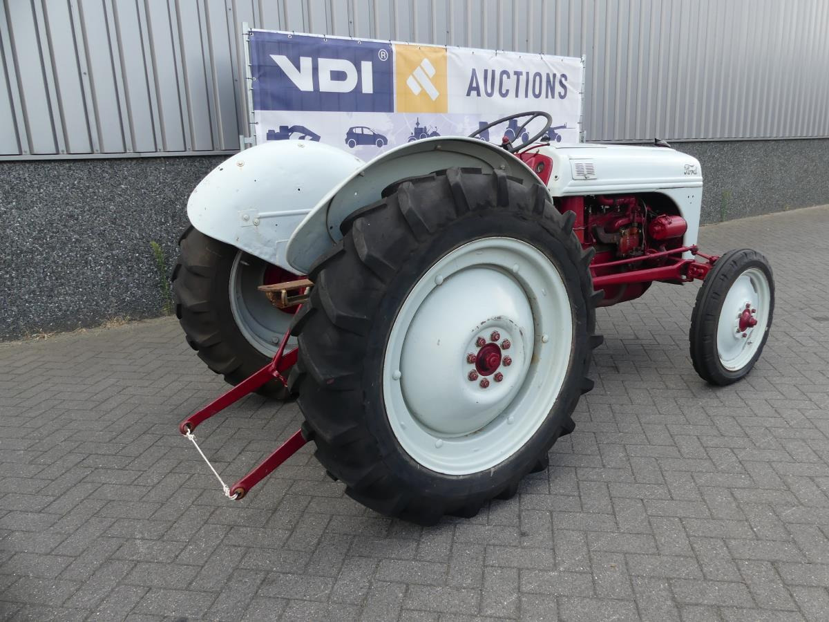 장궤형 트랙터 Ford 8N, Dearborn : 사진 45