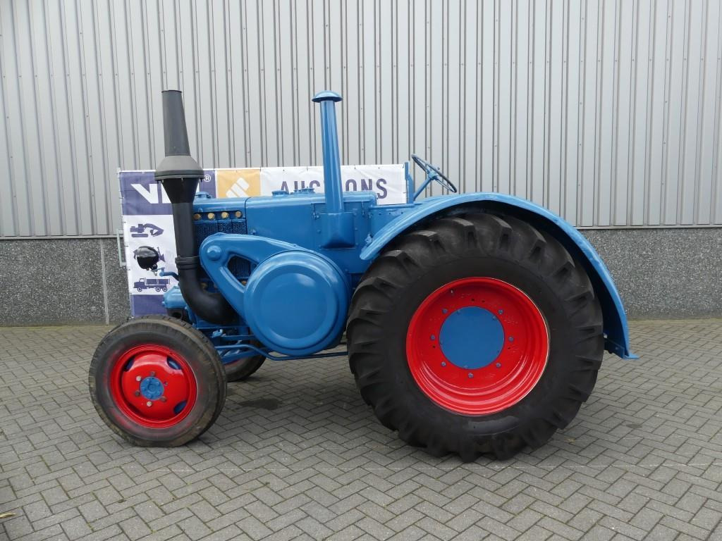 Lanz Bulldog D9515 - 장궤형 트랙터 : 사진 3 Lanz Bulldog D9515 - 장궤형 트랙터 : 사진 3