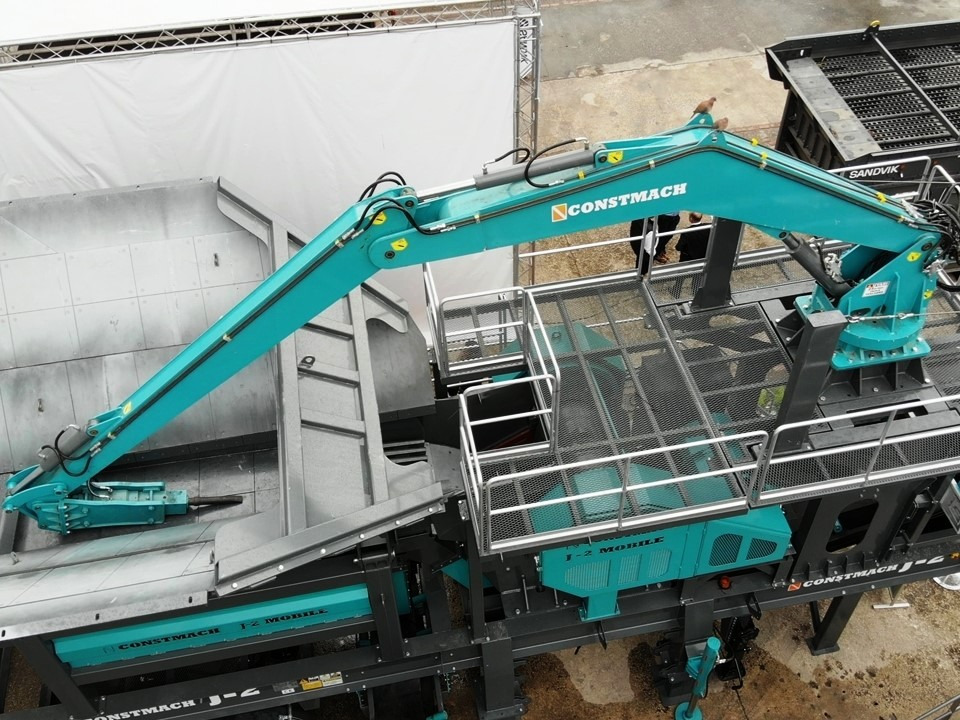 CONSTMACH Hydraulic Hammer Breaker – Maximum Impact Power for Tough Demolition Jobs - 크러셔 : 사진 1 CONSTMACH Hydraulic Hammer Breaker – Maximum Impact Power for Tough Demolition Jobs - 크러셔 : 사진 1