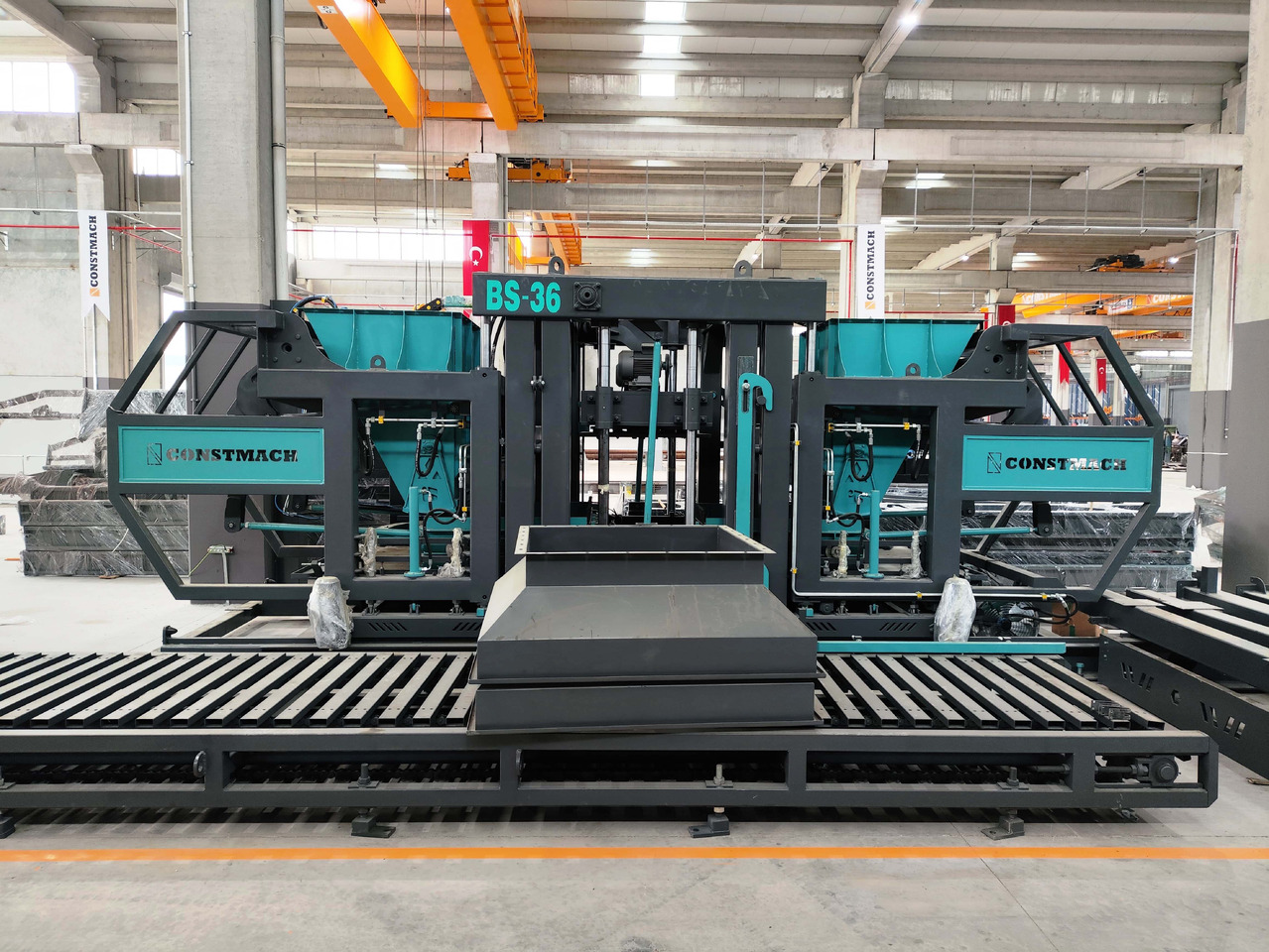 Constmach BS-42 Briquette Making Machine (Concrete Block Making Machine) - 블록 제작 기계 : 사진 4 Constmach BS-42 Briquette Making Machine (Concrete Block Making Machine) - 블록 제작 기계 : 사진 4