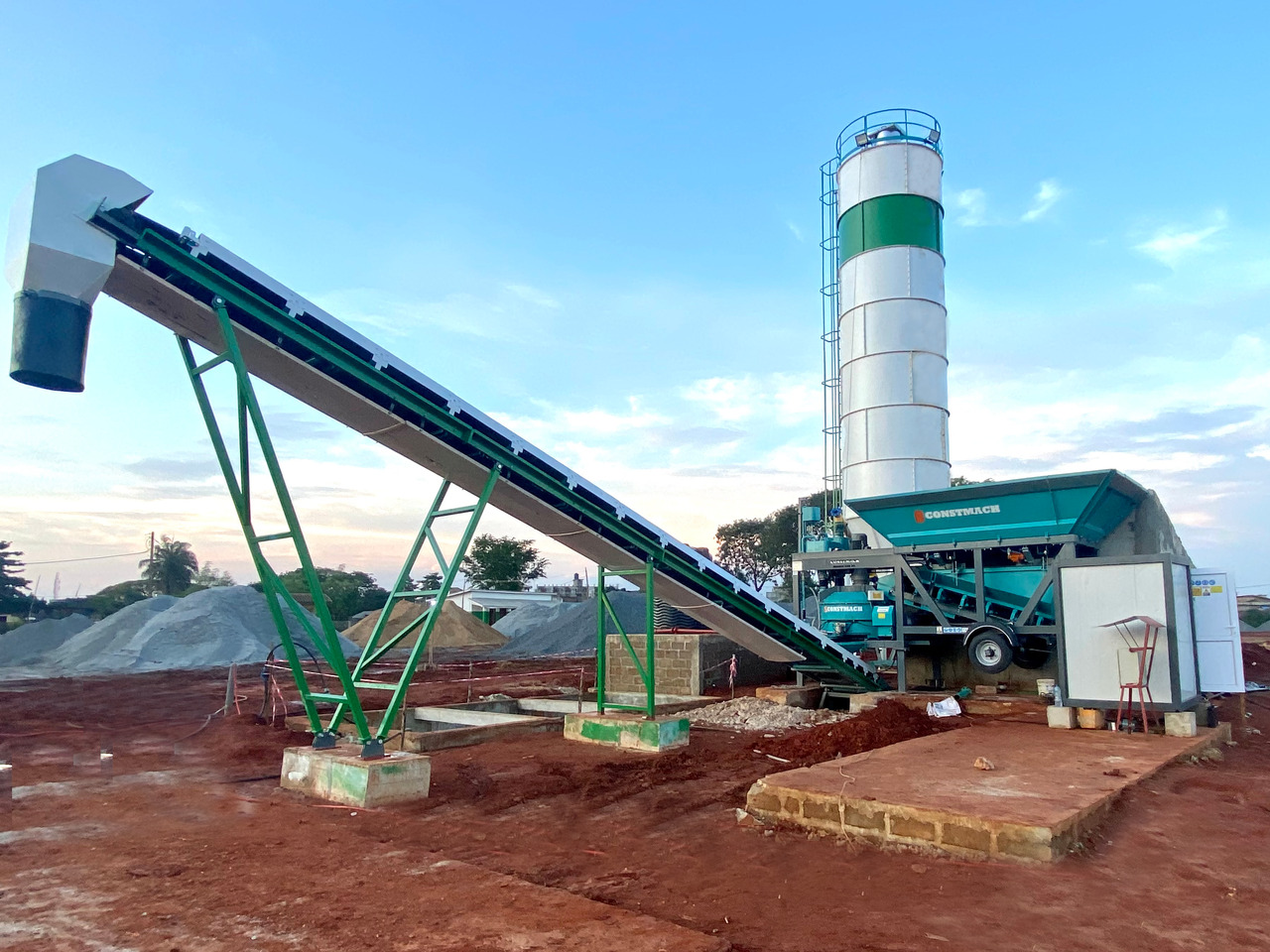 Constmach Mini Mobile Concrete Batching Plant 30 m³/h - 콘크리트 플랜트 : 사진 5 Constmach Mini Mobile Concrete Batching Plant 30 m³/h - 콘크리트 플랜트 : 사진 5