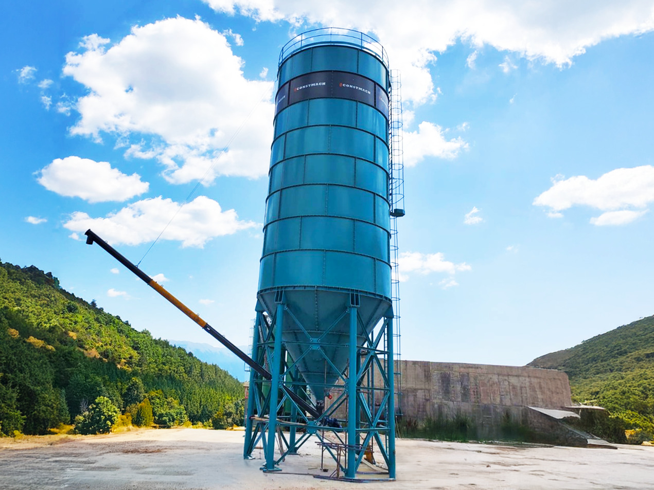 Constmach Zement Silo mit 500 Tonnen Kapazität - 시멘트 사일로 : 사진 1 Constmach Zement Silo mit 500 Tonnen Kapazität - 시멘트 사일로 : 사진 1