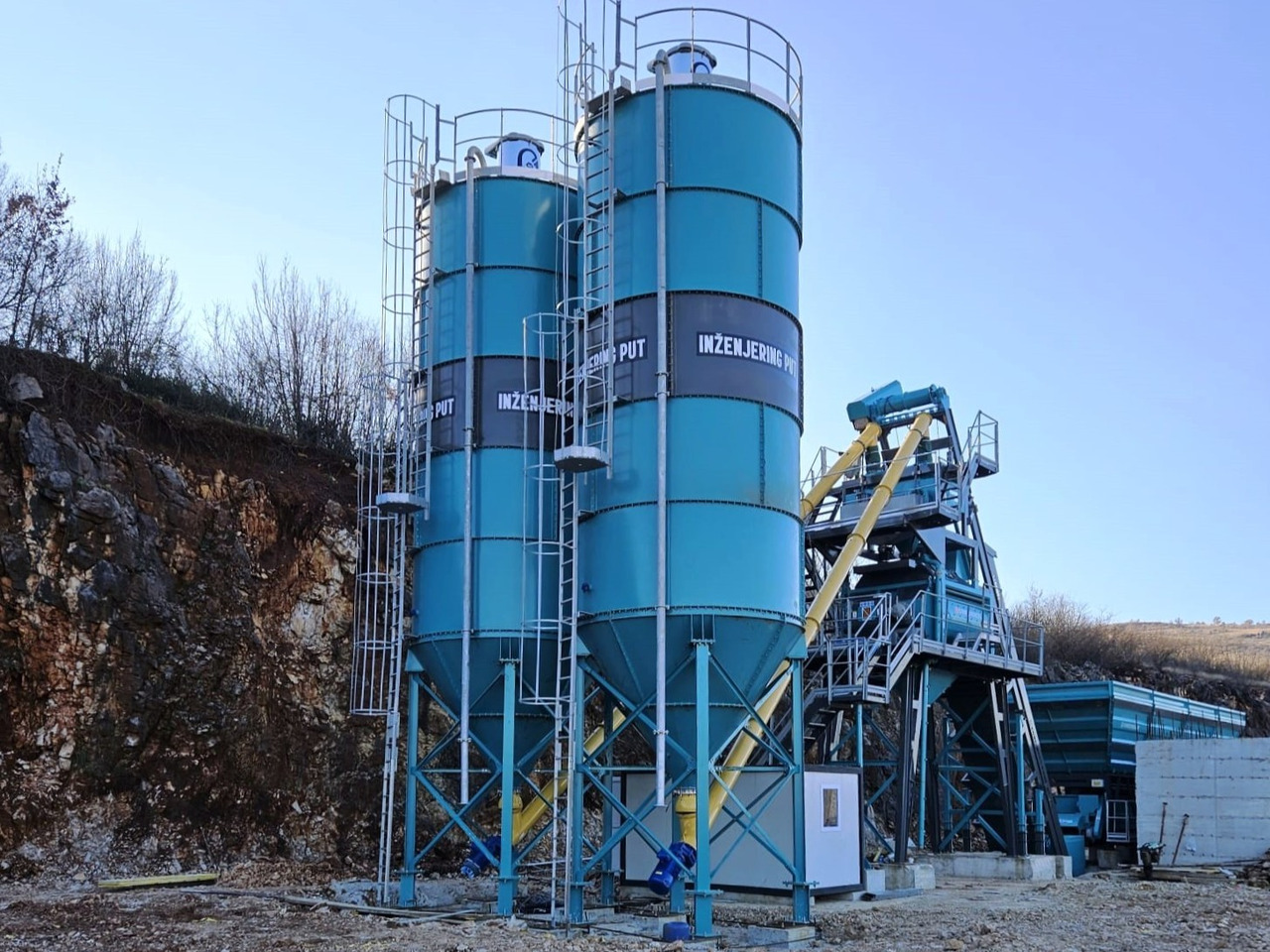 Constmach Zement Silo mit 75 Tonnen Kapazität - 시멘트 사일로 : 사진 1 Constmach Zement Silo mit 75 Tonnen Kapazität - 시멘트 사일로 : 사진 1