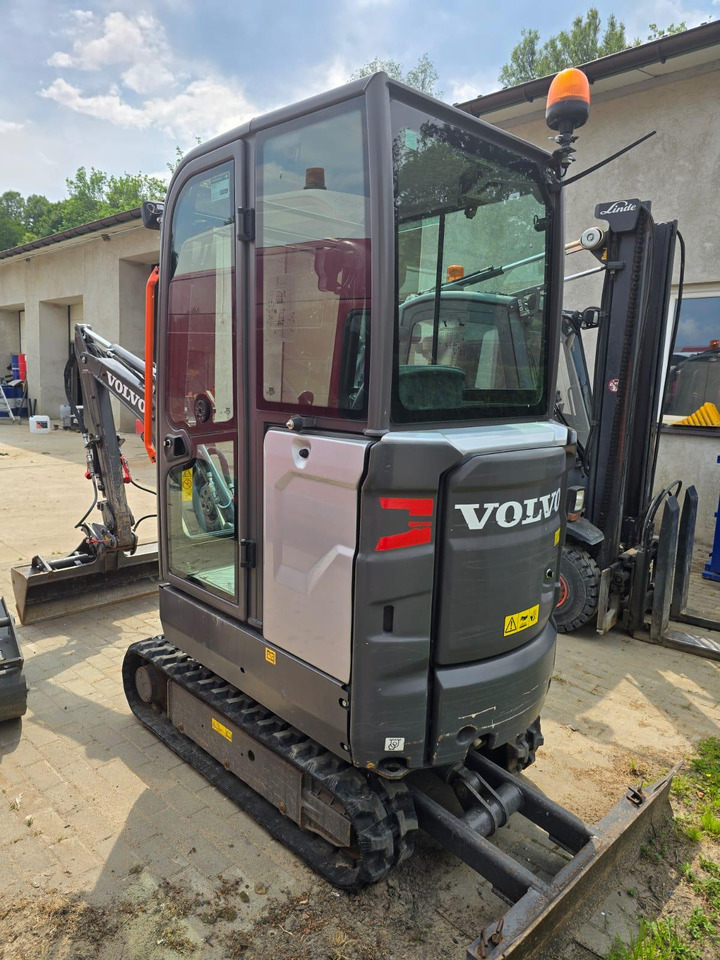 VOLVO EC 18 E - 미니 굴삭기 : 사진 4 VOLVO EC 18 E - 미니 굴삭기 : 사진 4