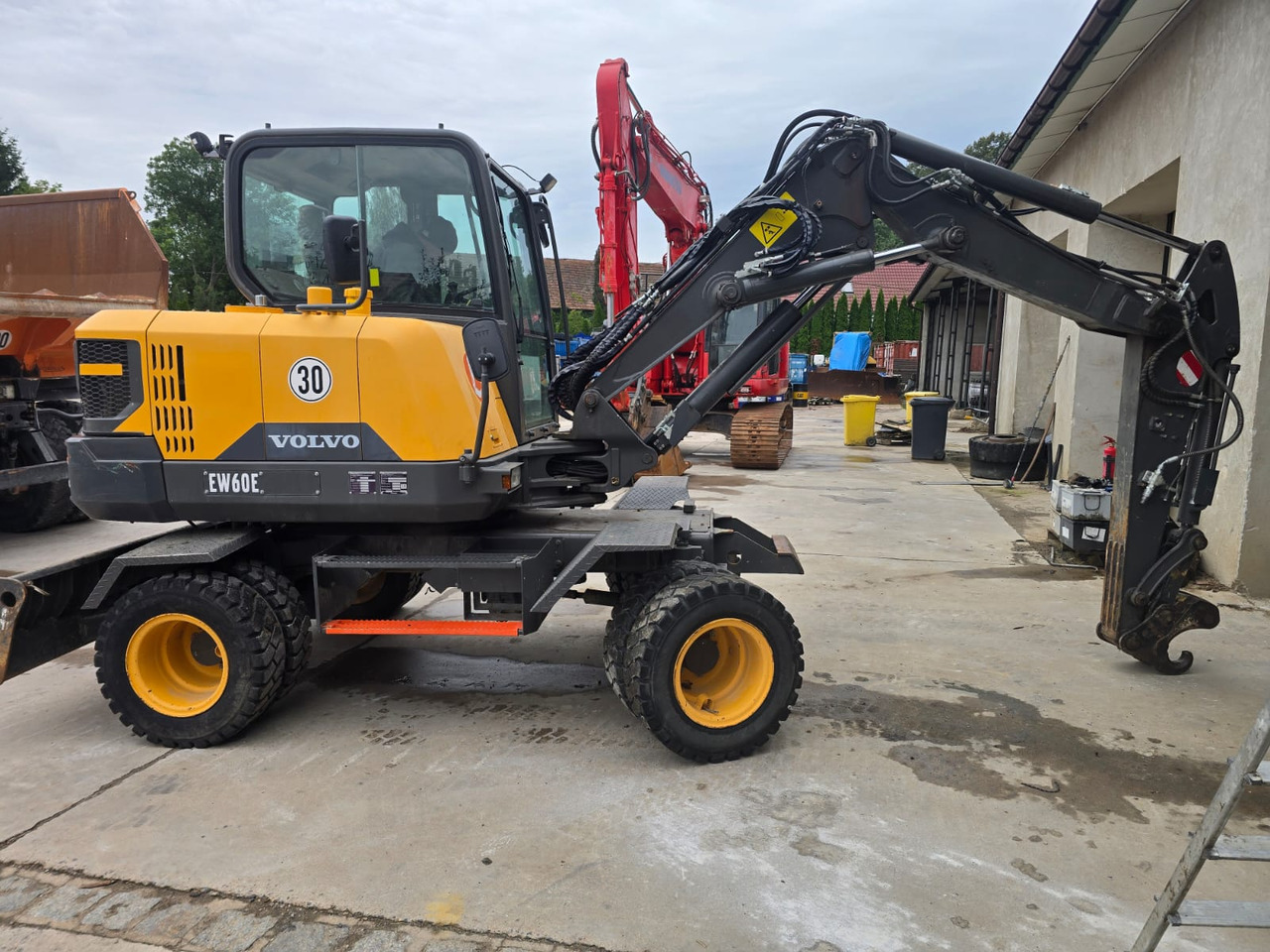 VOLVO EW 60E - 휠 굴삭기 : 사진 2 VOLVO EW 60E - 휠 굴삭기 : 사진 2