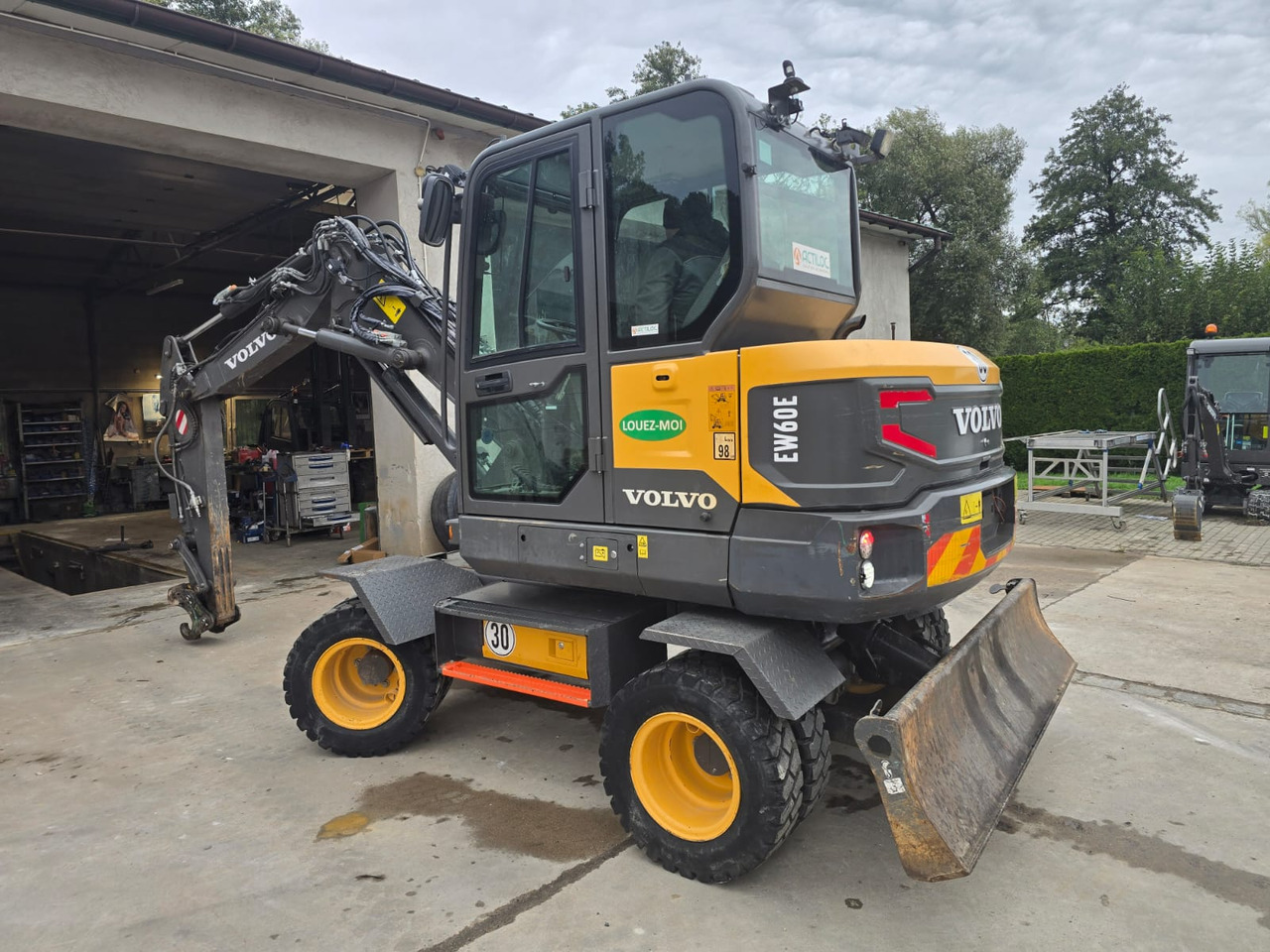 VOLVO EW 60E - 휠 굴삭기 : 사진 3 VOLVO EW 60E - 휠 굴삭기 : 사진 3