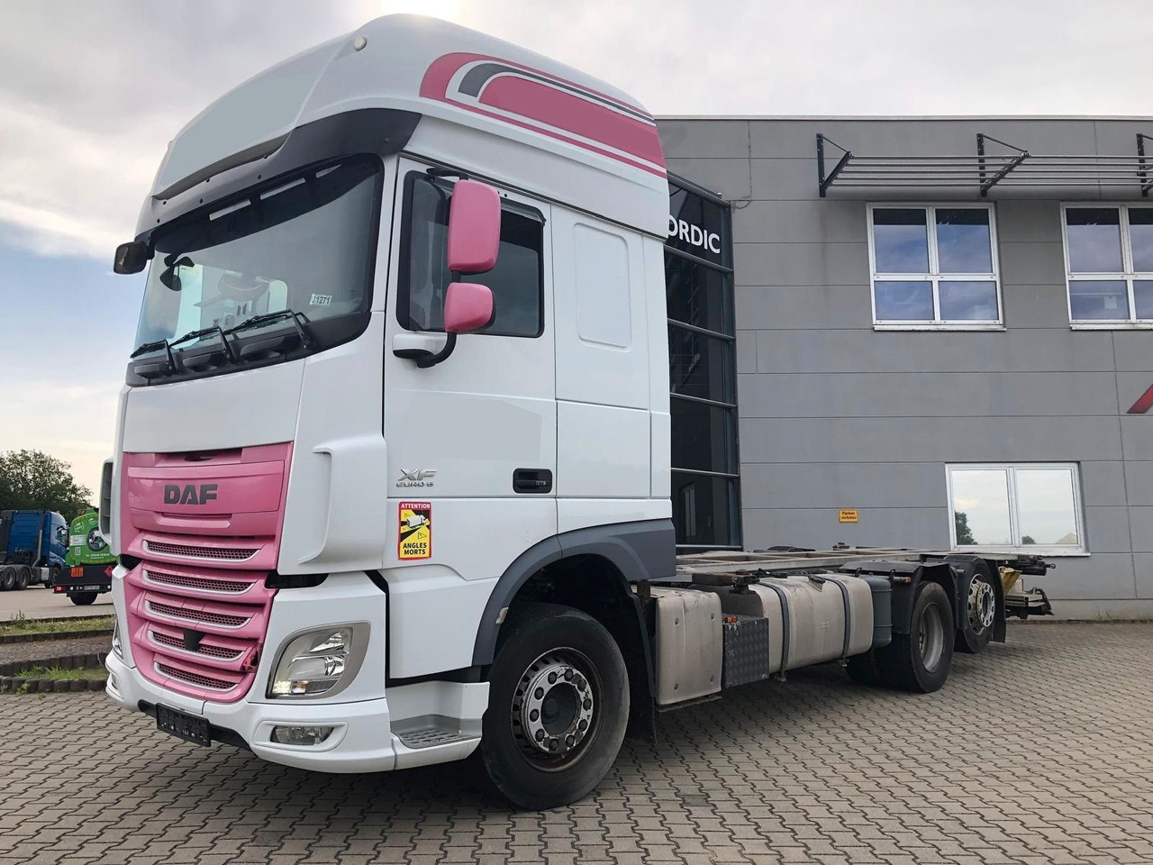 DAF XF460SSC Lenk/Lift*LBW*Standkl*Mega*NeueKuppl. - 컨테이너 운반 장치/ 스와프 보디 트럭 : 사진 3 DAF XF460SSC Lenk/Lift*LBW*Standkl*Mega*NeueKuppl. - 컨테이너 운반 장치/ 스와프 보디 트럭 : 사진 3