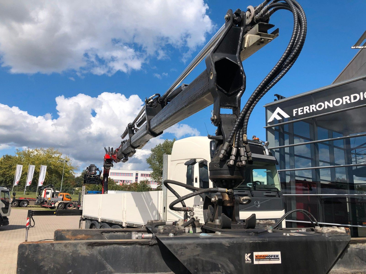 Volvo FH460 8x2 TRIDEM VLA&NLA gelenkt*FASSI F215AS.24 - 드롭사이드/ 플랫베드 트럭, 크레인 트럭 : 사진 4 Volvo FH460 8x2 TRIDEM VLA&NLA gelenkt*FASSI F215AS.24 - 드롭사이드/ 플랫베드 트럭, 크레인 트럭 : 사진 4