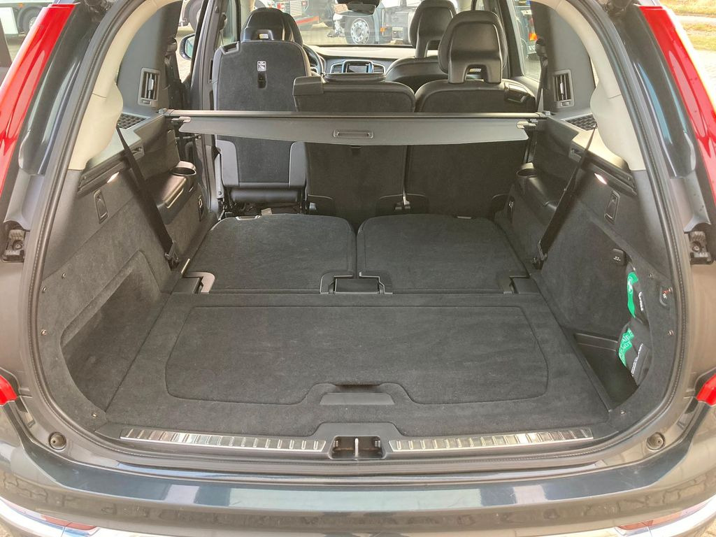 Volvo XC 90 T8 7-Sitzer Inscr. Expr. Recharge AWD Volvo XC 90 T8 7-Sitzer Inscr. Expr. Recharge AWD - SUV : 사진 5 Volvo XC 90 T8 7-Sitzer Inscr. Expr. Recharge AWD Volvo XC 90 T8 7-Sitzer Inscr. Expr. Recharge AWD - SUV : 사진 5