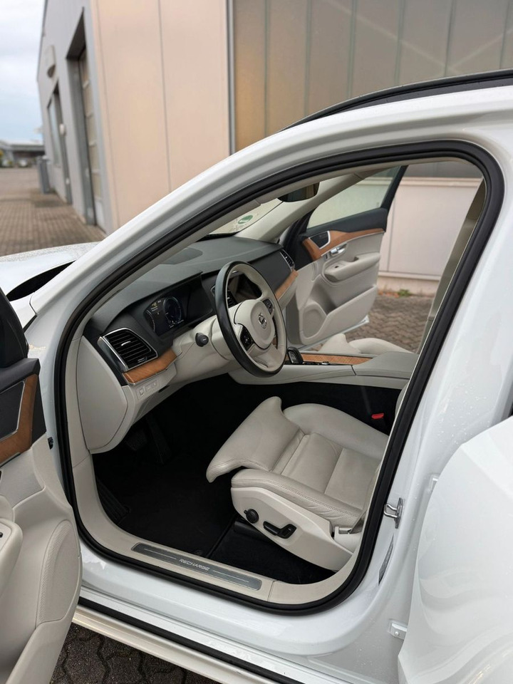 Volvo XC 90 T8 R-Des. Exp. Rech. Pl.-In Hybr. AWD 7-S. - SUV : 사진 4 Volvo XC 90 T8 R-Des. Exp. Rech. Pl.-In Hybr. AWD 7-S. - SUV : 사진 4