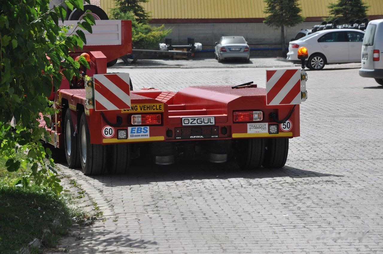 Özgül 2 AXLE LOW LOADER - 저하대 세미 트레일러 : 사진 3 Özgül 2 AXLE LOW LOADER - 저하대 세미 트레일러 : 사진 3