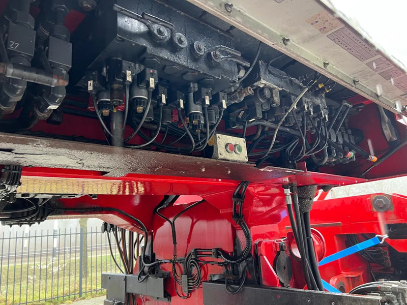 Goldhofer STZ VP 6 (2+4) - 저하대 세미 트레일러 : 사진 5 Goldhofer STZ VP 6 (2+4) - 저하대 세미 트레일러 : 사진 5