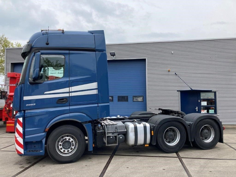Mercedes-Benz Actros 2863 LS 6x4 - 트랙터 유닛 : 사진 3 Mercedes-Benz Actros 2863 LS 6x4 - 트랙터 유닛 : 사진 3