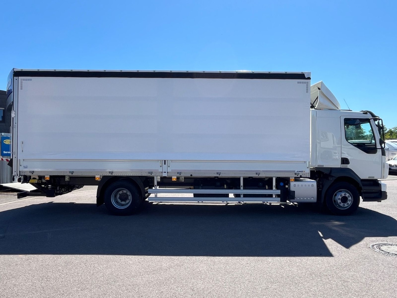 Volvo FL 16.280 Junge Schiebeplane - 커튼사이더 트럭 : 사진 4 Volvo FL 16.280 Junge Schiebeplane - 커튼사이더 트럭 : 사진 4