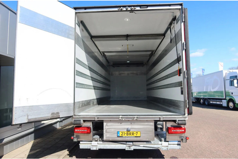 DAF CF 300 Koel/Vries Carrier iceland + Dhollandia 2500KG klep trenn wand - 냉동탑차 : 사진 3 DAF CF 300 Koel/Vries Carrier iceland + Dhollandia 2500KG klep trenn wand - 냉동탑차 : 사진 3