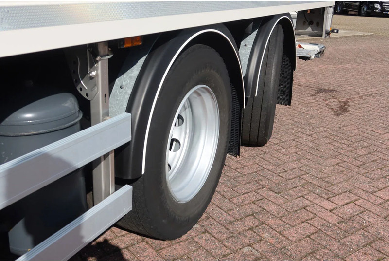 박스 트럭 DAF CF 340 FAN 6X2 Bakwagen + Klep 2500 KG : 사진 15 박스 트럭 DAF CF 340 FAN 6X2 Bakwagen + Klep 2500 KG : 사진 15