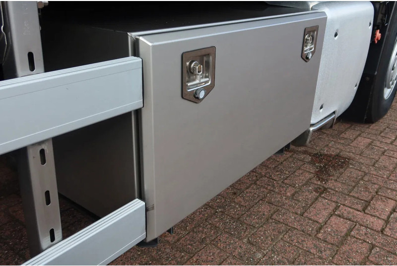 박스 트럭 DAF CF 340 FAN 6X2 Bakwagen + Klep 2500 KG : 사진 17 박스 트럭 DAF CF 340 FAN 6X2 Bakwagen + Klep 2500 KG : 사진 17