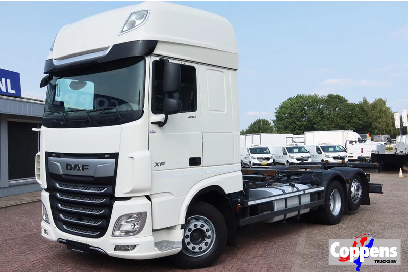 DAF XF 106.480 BDF Super Space CAb 6X2 FAN - 캡 새시 트럭 : 사진 1 DAF XF 106.480 BDF Super Space CAb 6X2 FAN - 캡 새시 트럭 : 사진 1