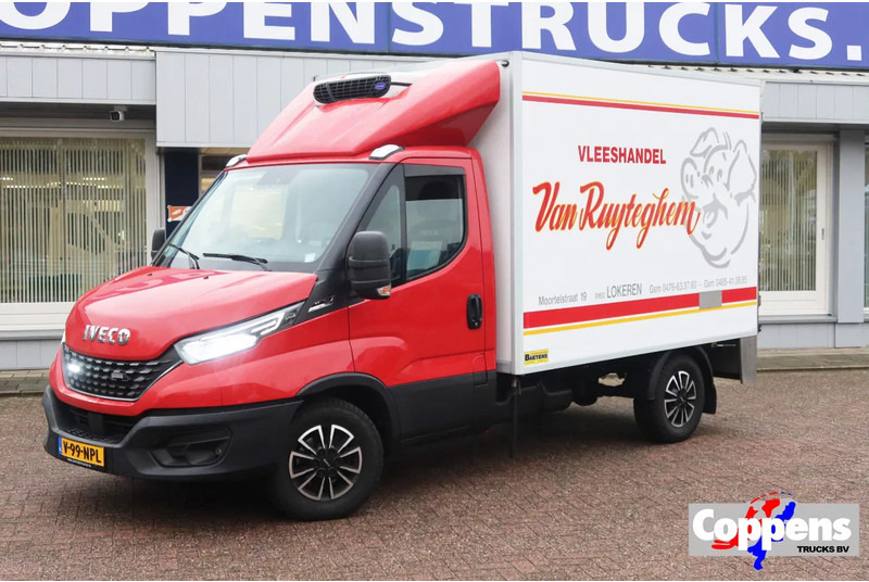 Iveco 35S 180 35 S 180 Hi-Matic - 냉동 밴 : 사진 1 Iveco 35S 180 35 S 180 Hi-Matic - 냉동 밴 : 사진 1