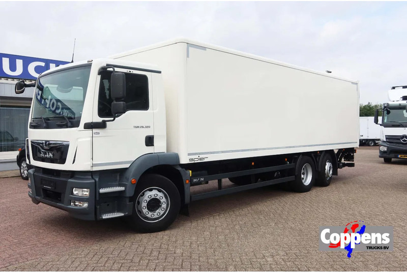 MAN 26.320 TGM Bak+Klep stuur lift as Bar klep 2.000 kg - 박스 트럭 : 사진 1 MAN 26.320 TGM Bak+Klep stuur lift as Bar klep 2.000 kg - 박스 트럭 : 사진 1