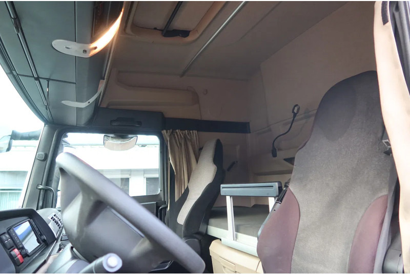 MAN TGX 18 .340 4x2 Full air Chassis, twist locks - 캡 새시 트럭 : 사진 5 MAN TGX 18 .340 4x2 Full air Chassis, twist locks - 캡 새시 트럭 : 사진 5