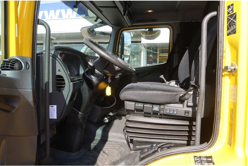 자동 운반 장치 트럭 Mercedes-Benz Atego 1221 L Takel wagen 6 Persoons : 사진 8