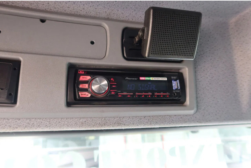 자동 운반 장치 트럭 Mercedes-Benz Atego 1221 L Takel wagen 6 Persoons : 사진 10