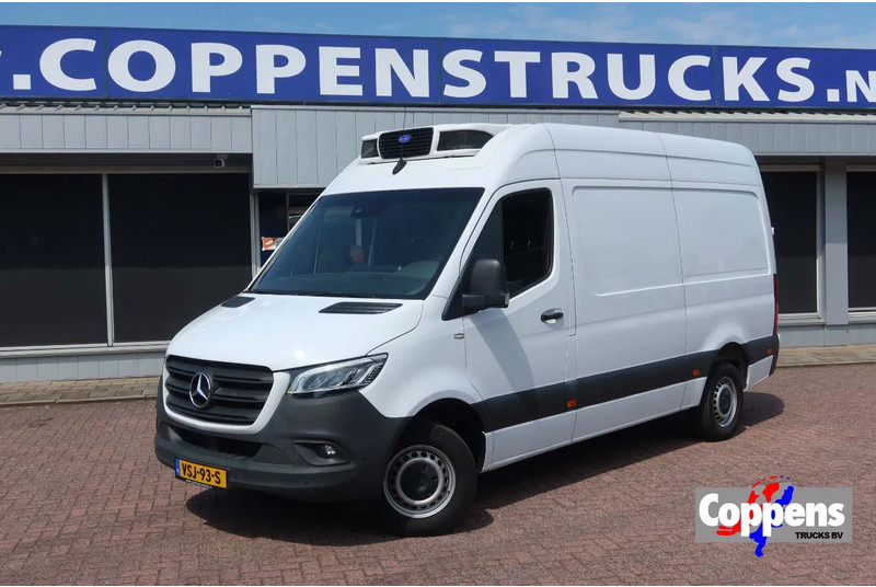 Mercedes-Benz Sprinter 317 Koel/Vries L2/H2 220 Volt stekker - 냉동 밴 : 사진 1 Mercedes-Benz Sprinter 317 Koel/Vries L2/H2 220 Volt stekker - 냉동 밴 : 사진 1