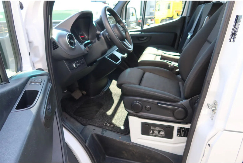 Mercedes-Benz Sprinter 515 CDI - 박스 밴 : 사진 5 Mercedes-Benz Sprinter 515 CDI - 박스 밴 : 사진 5