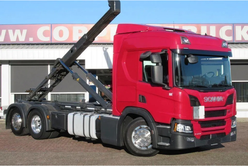 Scania P450 6x2 Euro 6 - 후크 리프트 트럭 : 사진 2 Scania P450 6x2 Euro 6 - 후크 리프트 트럭 : 사진 2