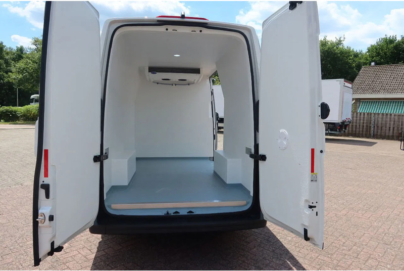 Volkswagen Crafter Koel/Vries/Verwarmen , Carrier Xarios 350 met nachtaansluiting BPM vrij - 냉동 밴 : 사진 4 Volkswagen Crafter Koel/Vries/Verwarmen , Carrier Xarios 350 met nachtaansluiting BPM vrij - 냉동 밴 : 사진 4