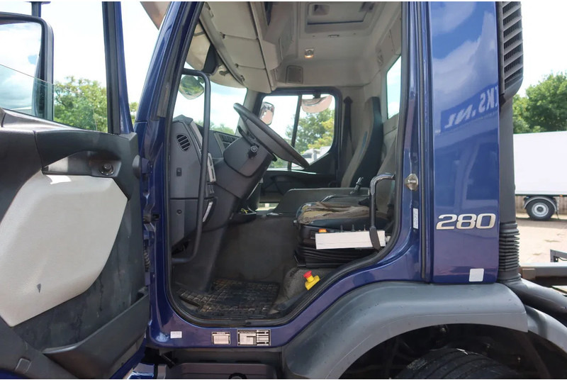 Volvo FE 280 Container / Kabelsysteem H.T.S Kabel, 15 ton, 575 cm 6 Cilinder - 케이블 시스템 트럭 : 사진 4 Volvo FE 280 Container / Kabelsysteem H.T.S Kabel, 15 ton, 575 cm 6 Cilinder - 케이블 시스템 트럭 : 사진 4