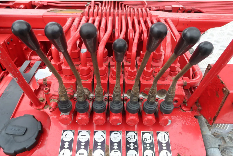 Volvo FH 460 Hooklift 8x2 Haakarm. 3x Steering axle - 케이블 시스템 트럭 : 사진 4 Volvo FH 460 Hooklift 8x2 Haakarm. 3x Steering axle - 케이블 시스템 트럭 : 사진 4