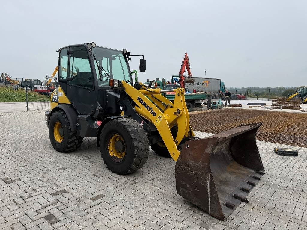 휠 로더 Komatsu WA 70-5 : 사진 7