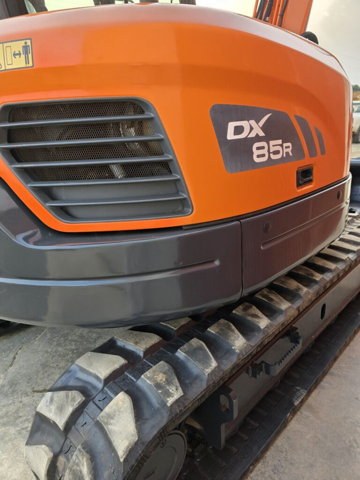 DOOSAN DX85R-3 - 미니 굴삭기 : 사진 4 DOOSAN DX85R-3 - 미니 굴삭기 : 사진 4