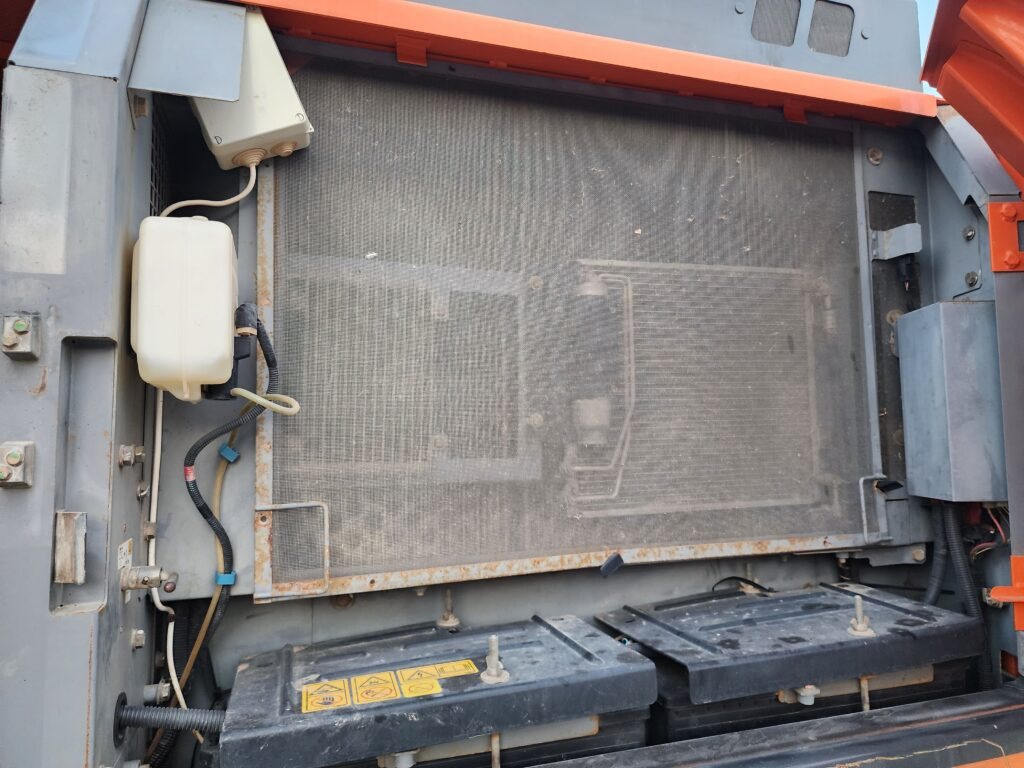 HITACHI ZX300LCN-6 - 크롤러 굴삭기 : 사진 5 HITACHI ZX300LCN-6 - 크롤러 굴삭기 : 사진 5