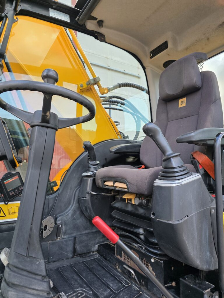 휠 굴삭기 JCB JS200WT4 : 사진 9