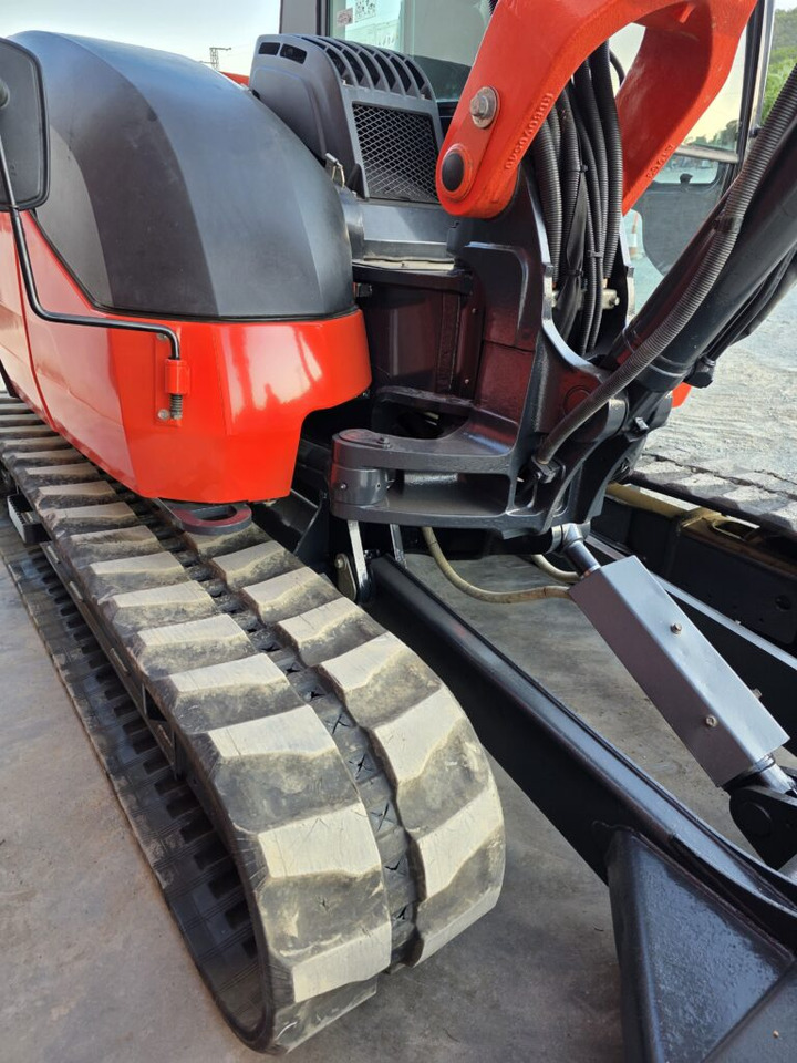 KUBOTA KX080-4A2 - 미니 굴삭기 : 사진 4 KUBOTA KX080-4A2 - 미니 굴삭기 : 사진 4