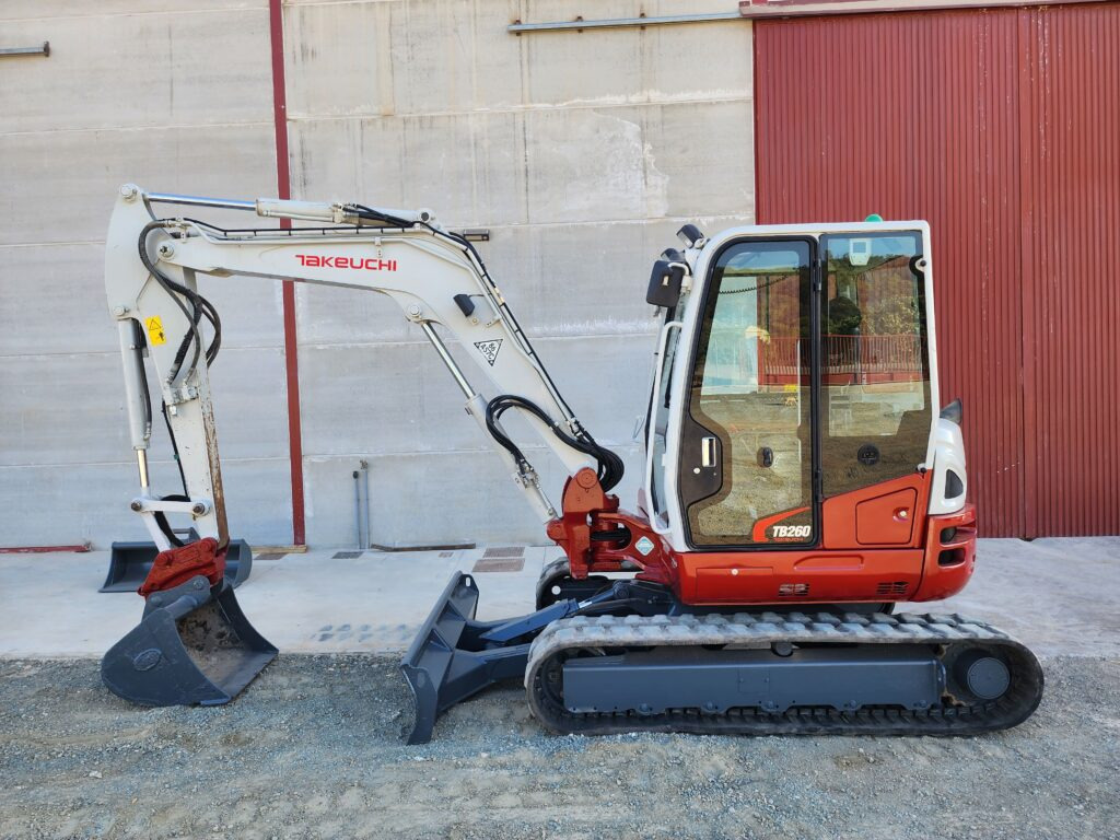 TAKEUCHI TB260 - 미니 굴삭기 : 사진 1 TAKEUCHI TB260 - 미니 굴삭기 : 사진 1