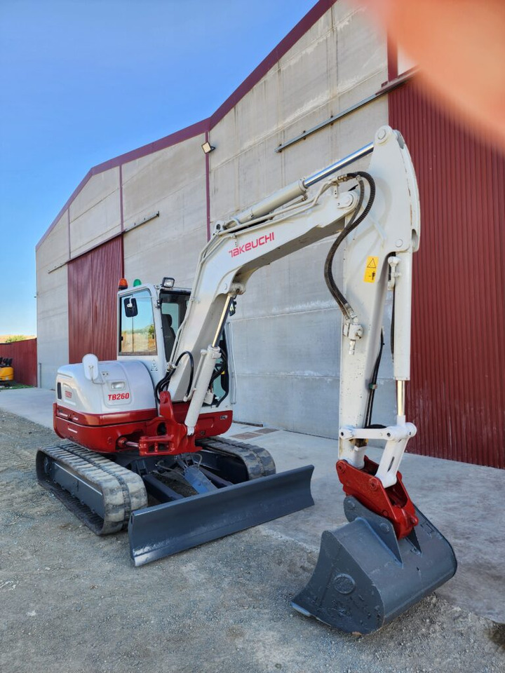 TAKEUCHI TB260 - 미니 굴삭기 : 사진 5 TAKEUCHI TB260 - 미니 굴삭기 : 사진 5