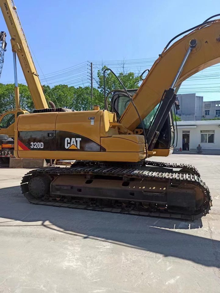 CATERPILLAR 320D - 크롤러 굴삭기 : 사진 1 CATERPILLAR 320D - 크롤러 굴삭기 : 사진 1