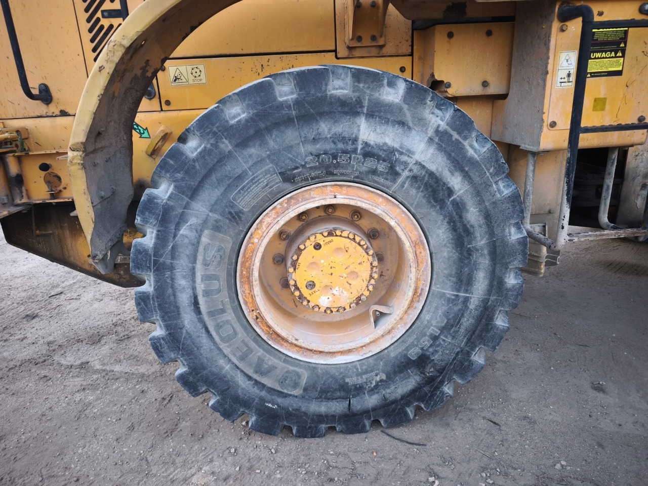 HYUNDAI 757-7 - 휠 로더 : 사진 3 HYUNDAI 757-7 - 휠 로더 : 사진 3