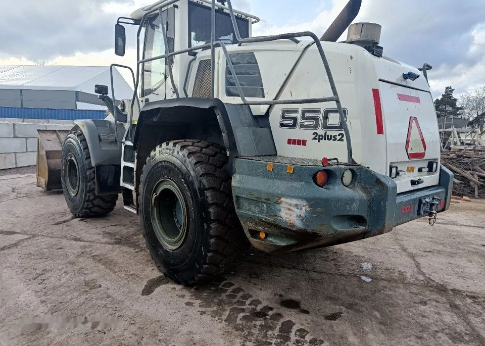 Liebherr L550 2plus2 długi wysięgnik wysypu - 휠 로더 : 사진 4 Liebherr L550 2plus2 długi wysięgnik wysypu - 휠 로더 : 사진 4