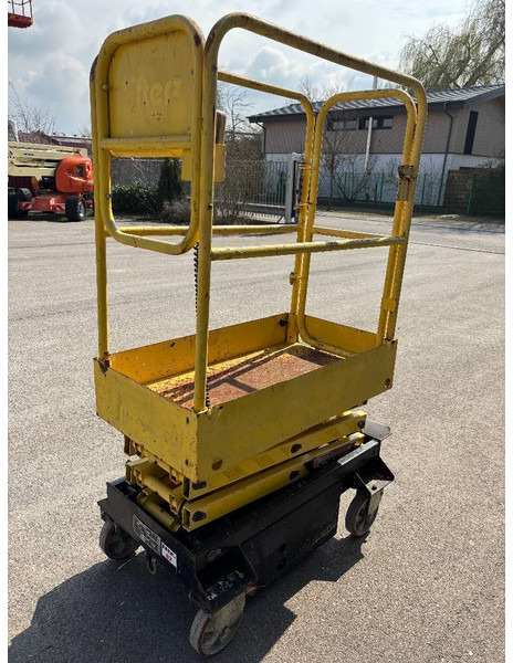 Boss 4,55m Arbeitsbühne Personenlift, BJ 2009 - 시저 리프트 : 사진 3 Boss 4,55m Arbeitsbühne Personenlift, BJ 2009 - 시저 리프트 : 사진 3