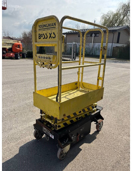 Boss X3 4,55m Arbeitsbühne Personenlift, BJ 2016 - 시저 리프트 : 사진 3 Boss X3 4,55m Arbeitsbühne Personenlift, BJ 2016 - 시저 리프트 : 사진 3