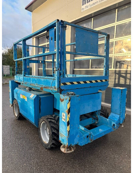 Genie GS 2668 RT 10m Diesel Scherenarbeitsbühne - 시저 리프트 : 사진 3 Genie GS 2668 RT 10m Diesel Scherenarbeitsbühne - 시저 리프트 : 사진 3