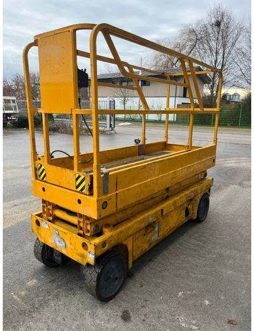 Haulotte Compact 8 - Scherenarbeitsbühne 8,2m, BJ 2021 - 시저 리프트 : 사진 4 Haulotte Compact 8 - Scherenarbeitsbühne 8,2m, BJ 2021 - 시저 리프트 : 사진 4