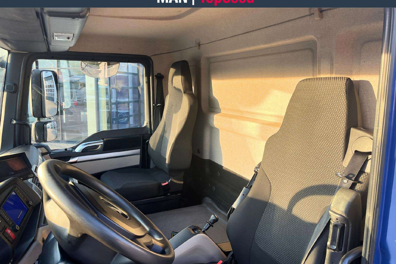 박스 트럭 MAN 15.250 4X2 Liftas ADR AT (8881) : 사진 12 박스 트럭 MAN 15.250 4X2 Liftas ADR AT (8881) : 사진 12