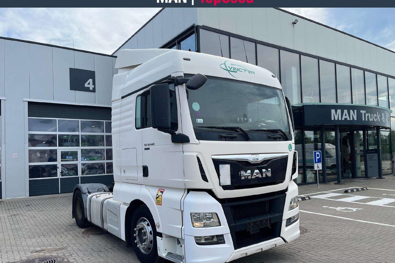 MAN TGX 18.440 XLX Cab Retarder (8815) - 트랙터 유닛 : 사진 2 MAN TGX 18.440 XLX Cab Retarder (8815) - 트랙터 유닛 : 사진 2